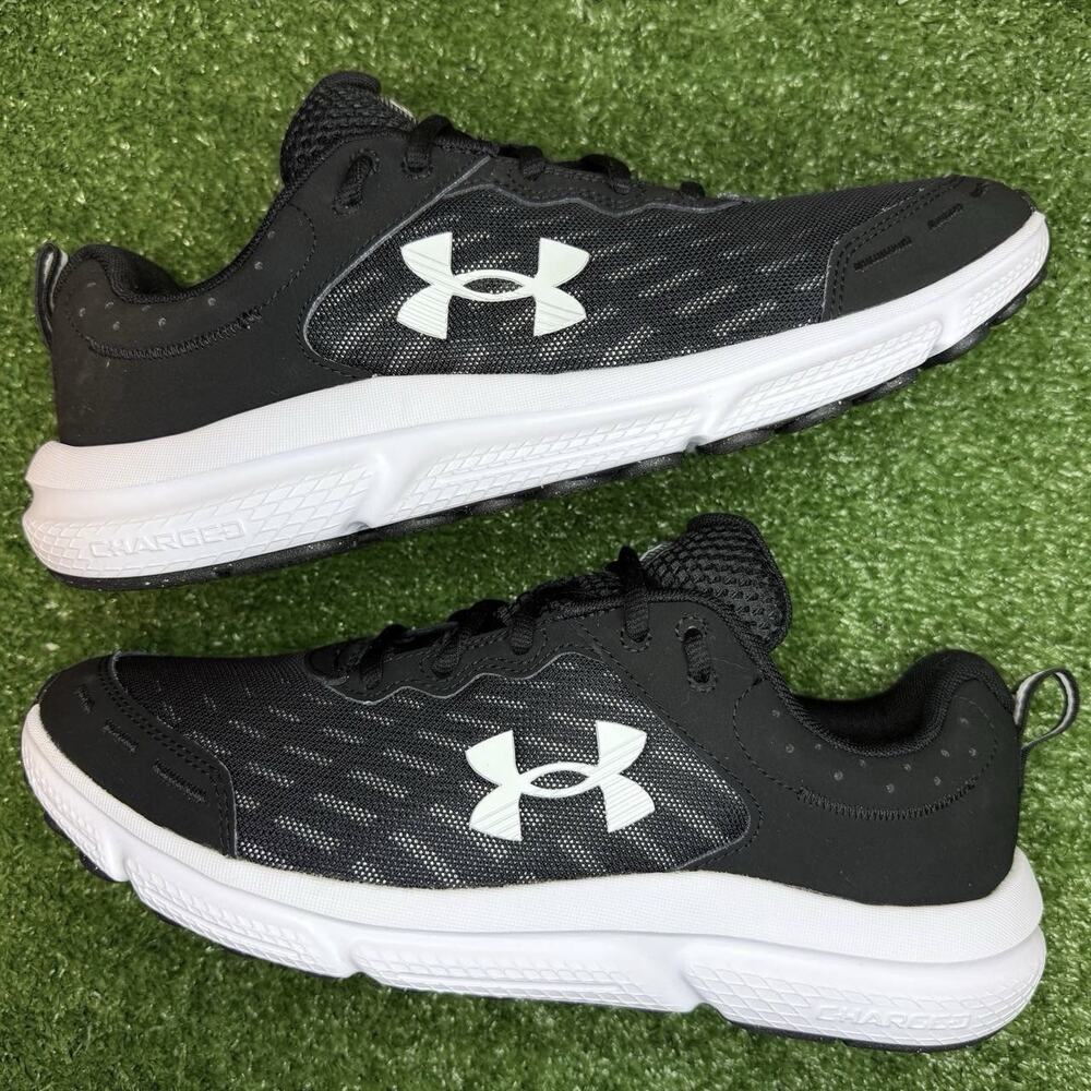 Under Armour Charged Assert 10 Men’s 10.5 🖤🤍 Running Shoes New